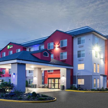 Holiday Inn Express & Suites Lincoln City, An Ihg Hotel Exterior photo